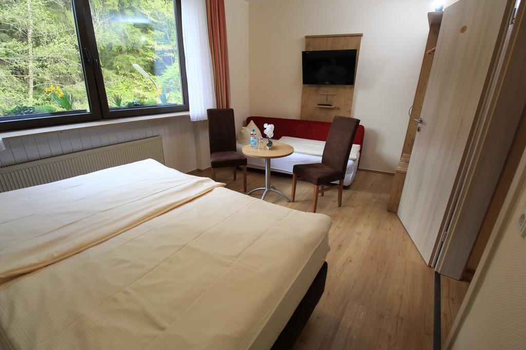 Waldhotel Albachmuehle Mit Albacher Stuben Wasserliesch Kültér fotó