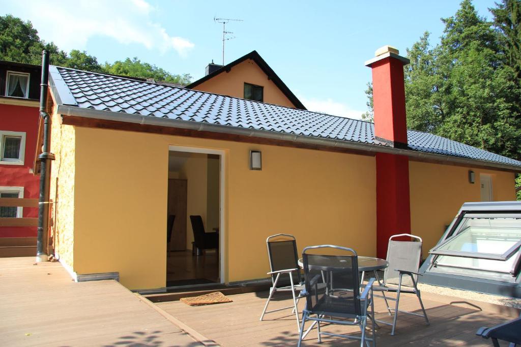 Waldhotel Albachmuehle Mit Albacher Stuben Wasserliesch Szoba fotó